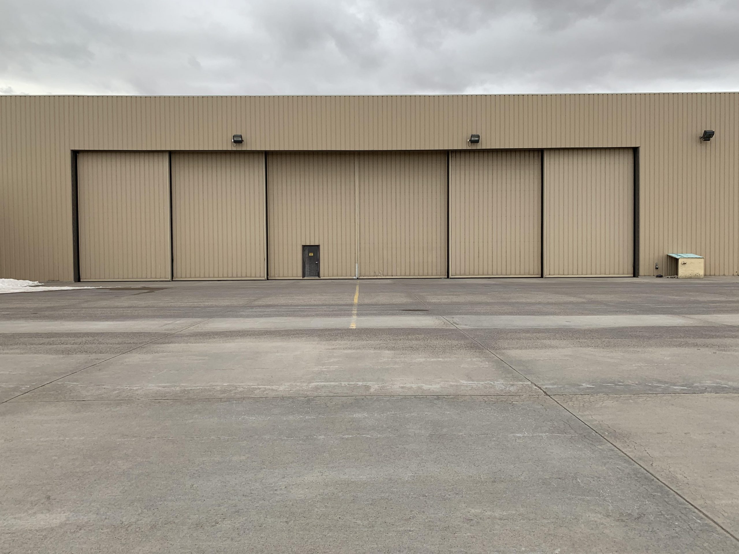 80 ft. Hangar Door for Rental/Lease